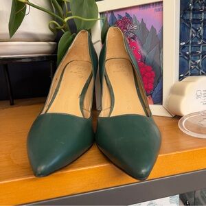 Banana Republic Elegant Green Women's Shoes